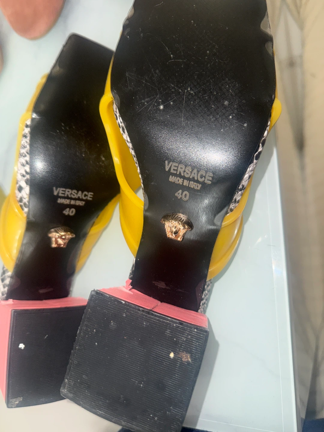Versace Heels, Size 40 - photo 4