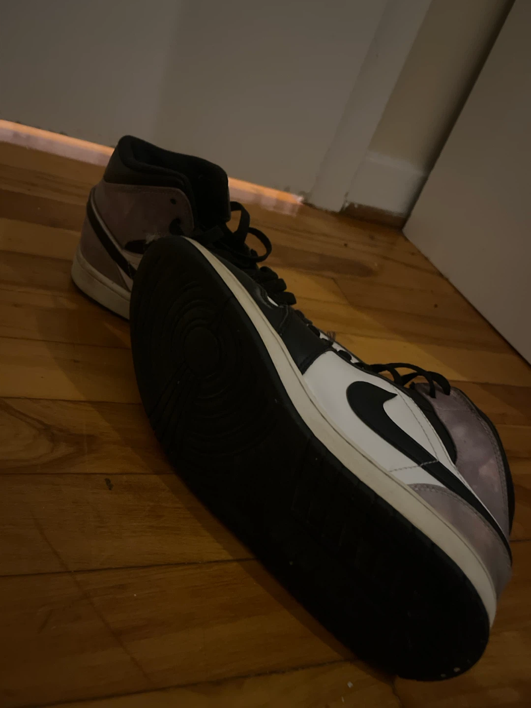 Nike Air Jordan 1 Mid Sneakers - photo 3