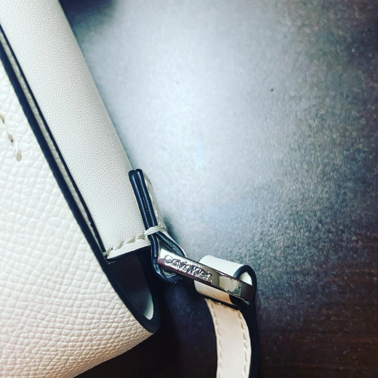 Calvin Klein Off-White Crossbody Bag - photo 3