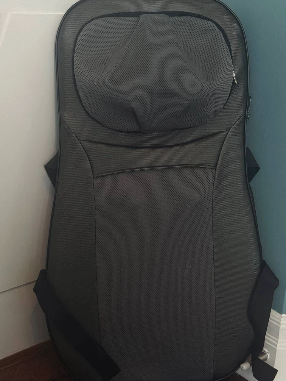 Shiatsu & Rolling Massage Seat Cushion with Heat — Like New - photo 4