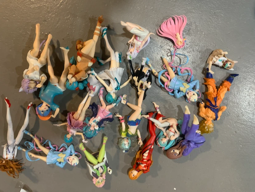 Collection of 17 Assorted Anime Figures