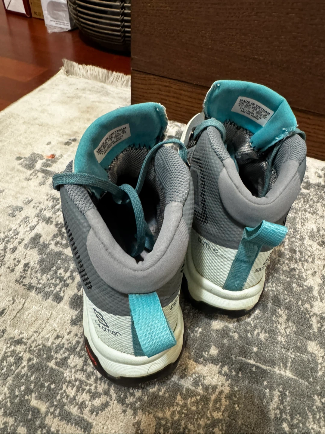 Salomon Outline Mid GTX Hiking Boots - photo 2