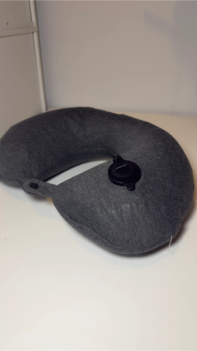 Gray Inflatable Travel Neck Pillow - photo 4