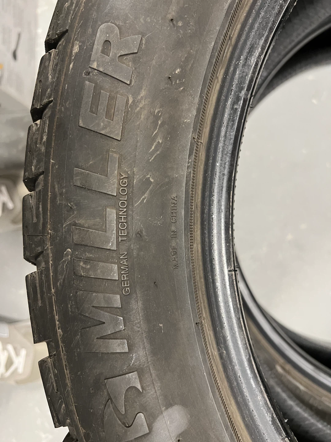 Set of 4 Winter Tires 235/55R19 MILLER - photo 3