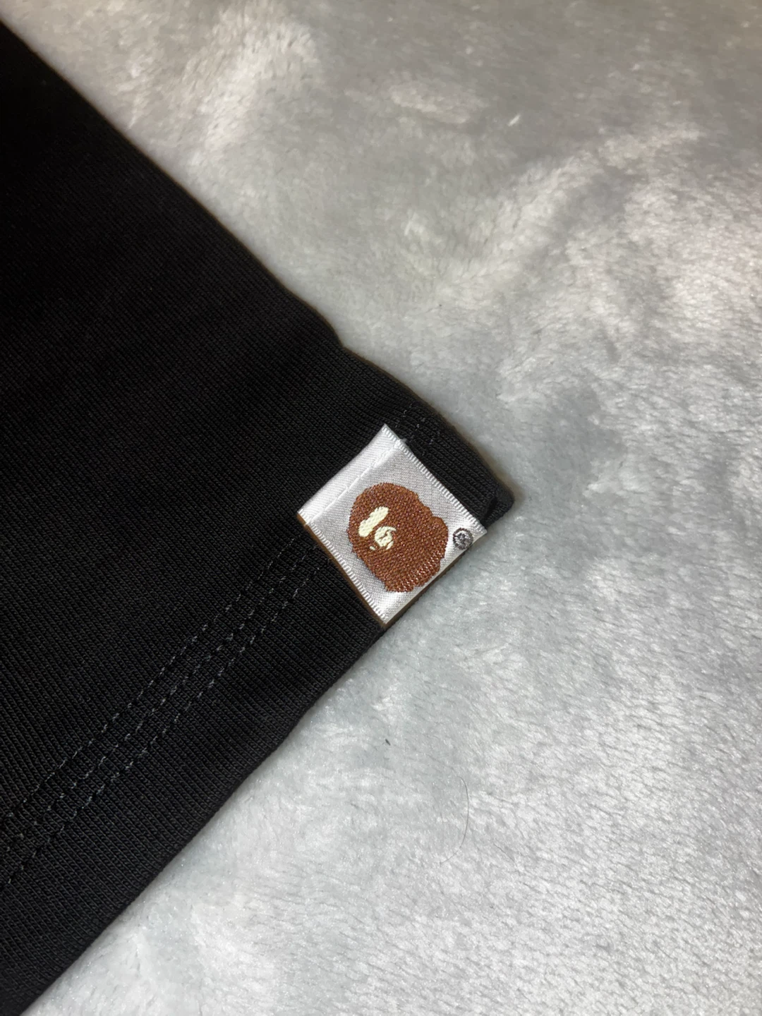 A Bathing Ape Black T-Shirt size (M) - photo 2