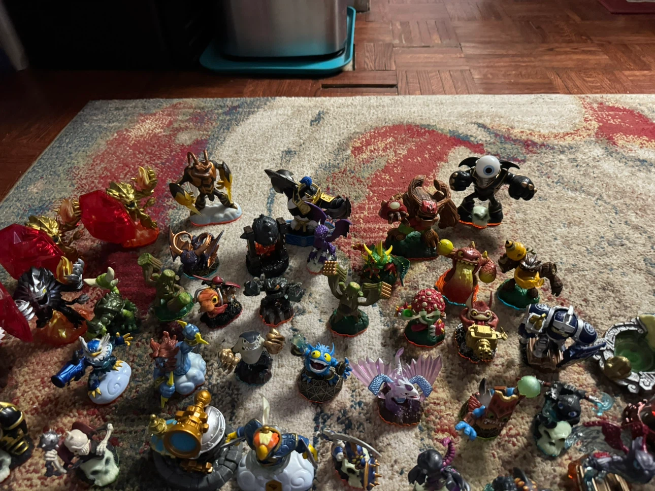 Large Skylanders Figure Collection lot - photo 3