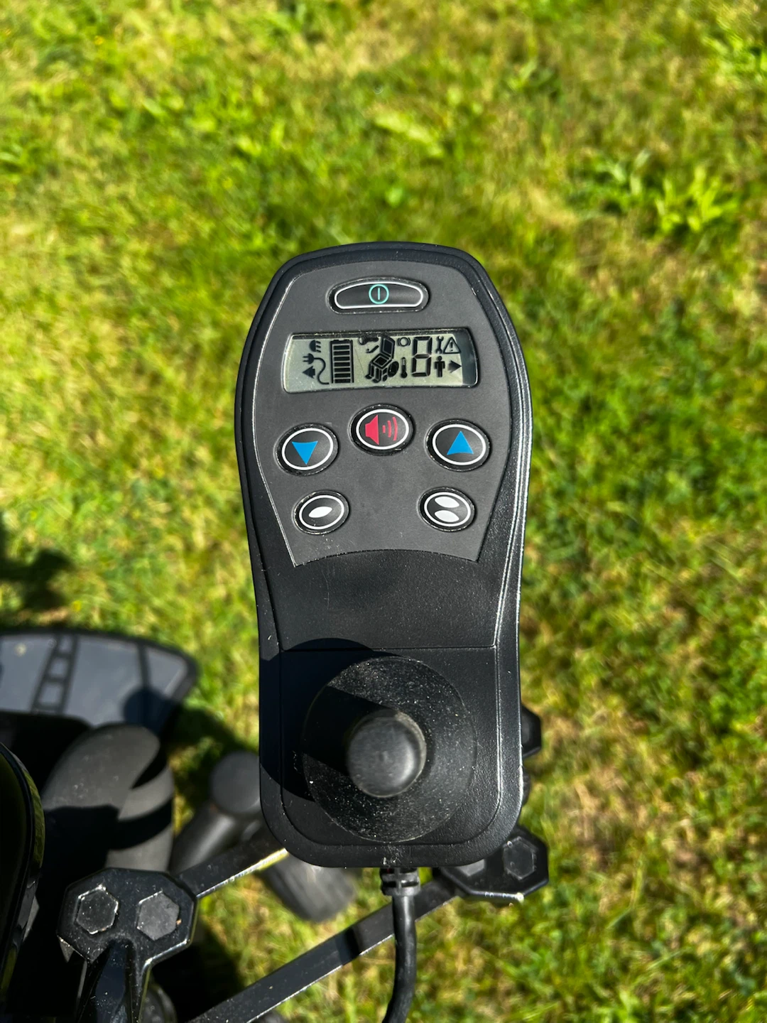 Quantum Q4 Power Wheelchair - photo 5