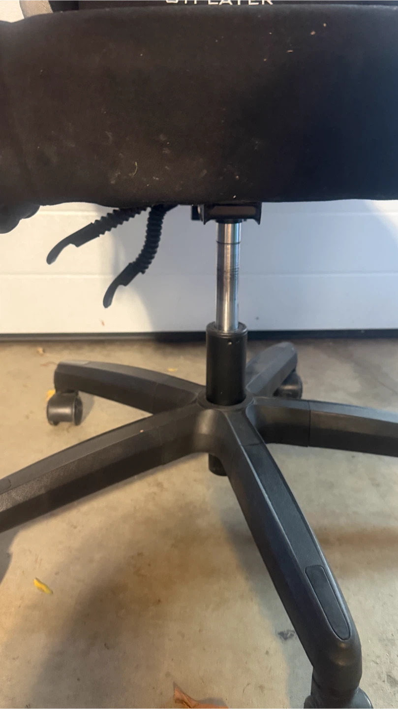 GTPlayer Gaming Chair - photo 5