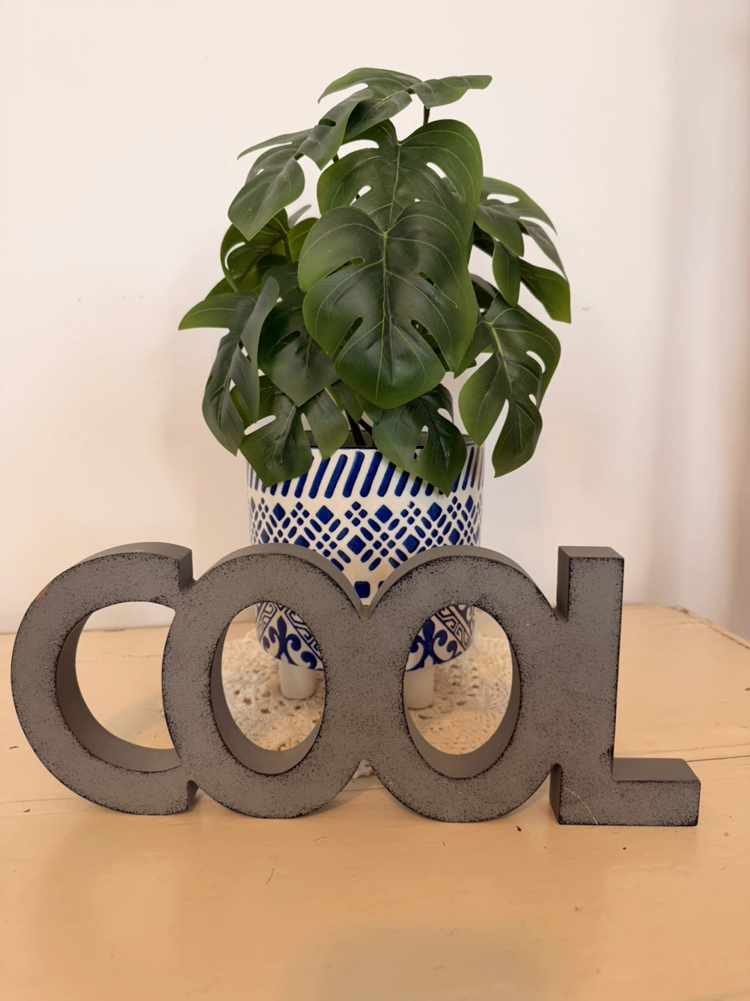 $5 for both!! Grey Decorative Signs Set (Cursive L and Cool) - photo 2