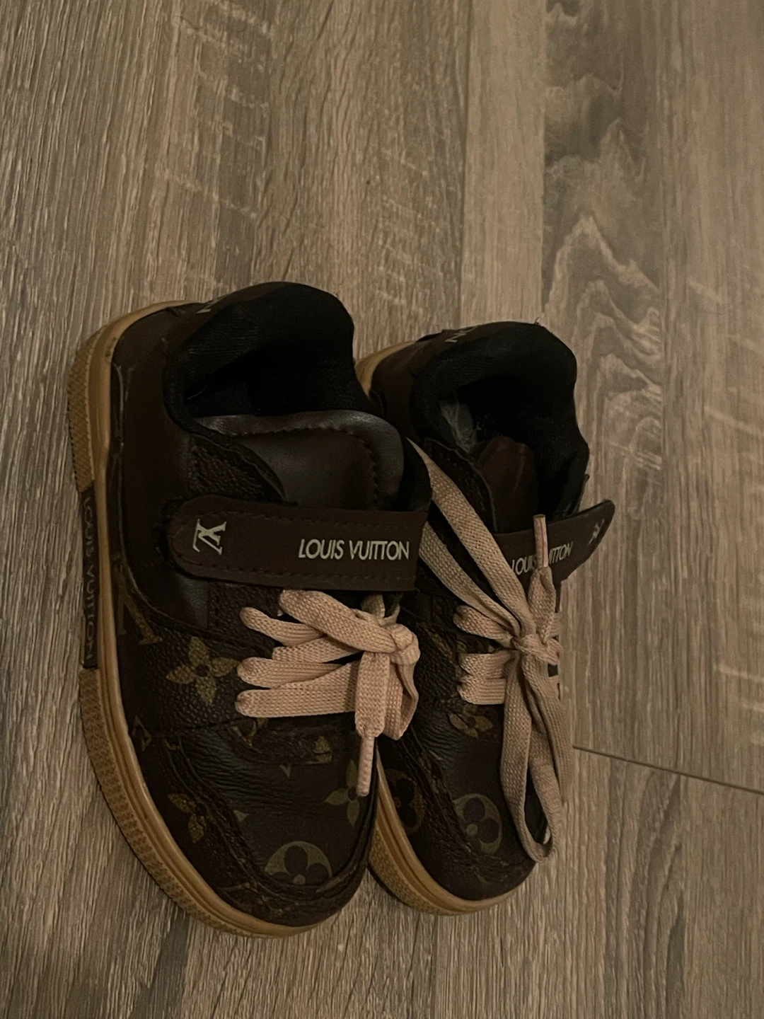 Louis Vuitton toddler Sneakers