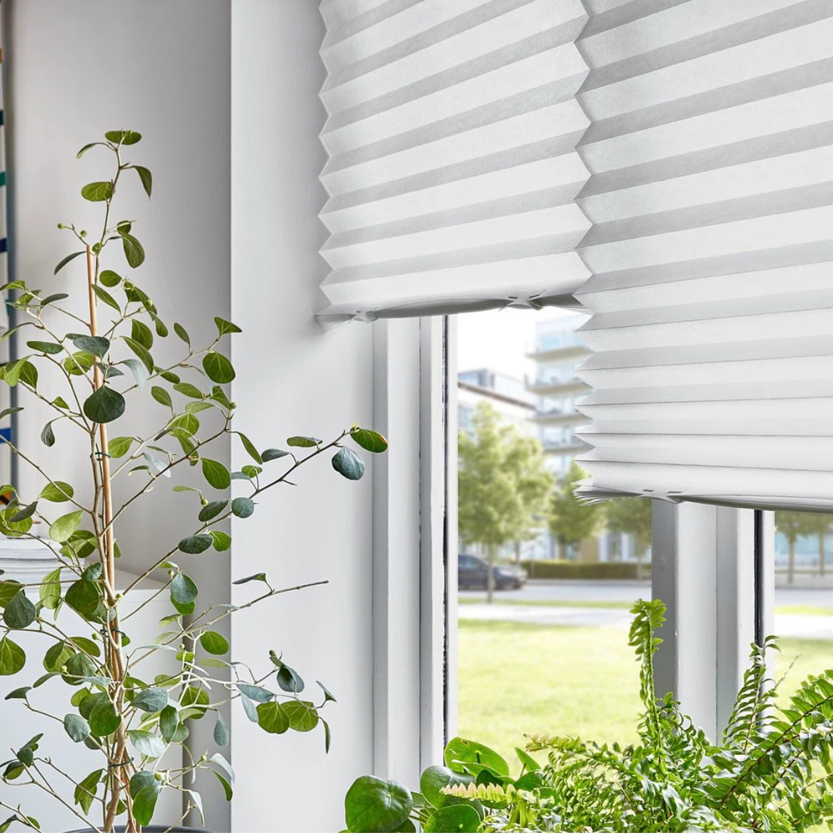 IKEA SCHOTTIS Pleated Shade White
