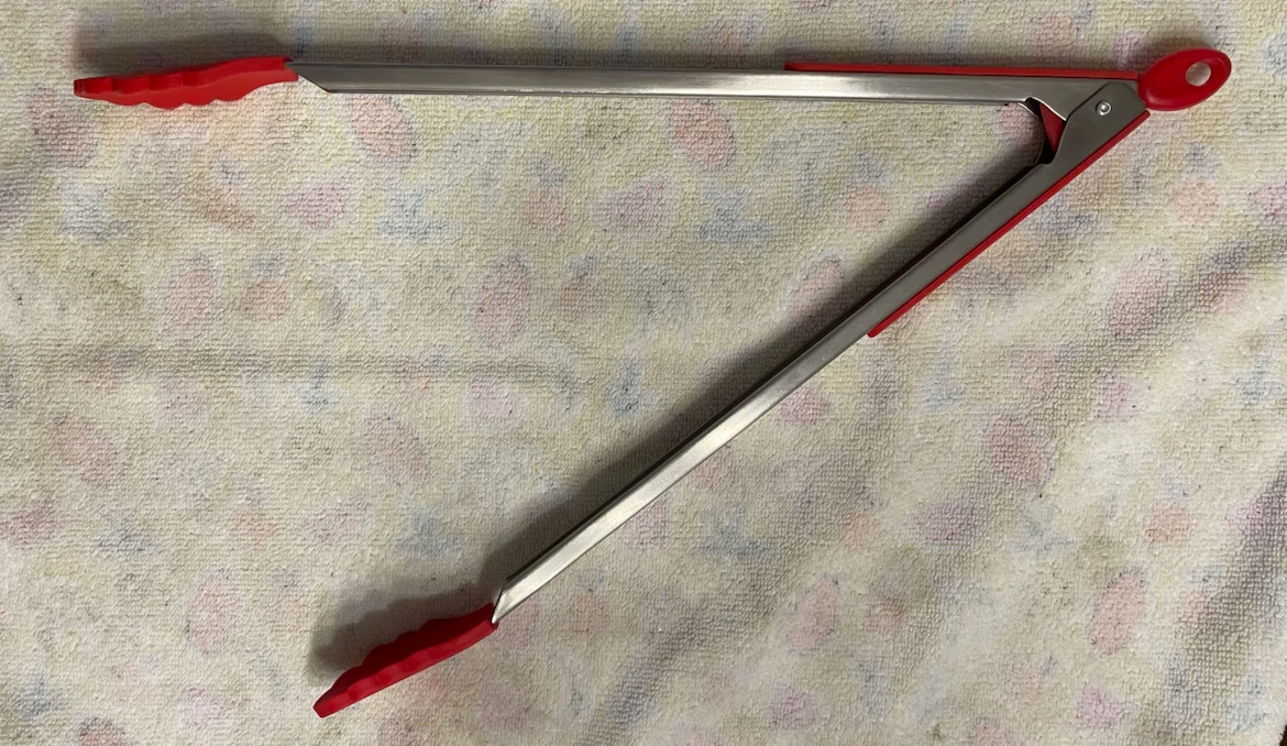 Red Silicone Kitchen Tongs - photo 2