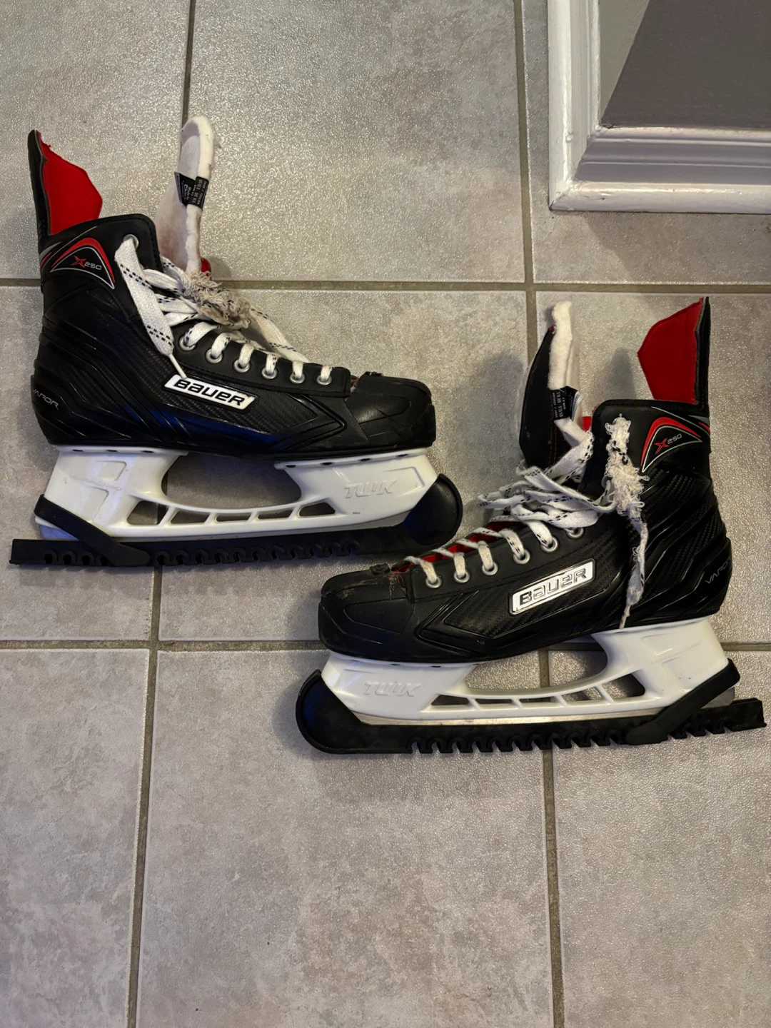 Bauer Vapor X250 Hockey Skates - Size 12.5