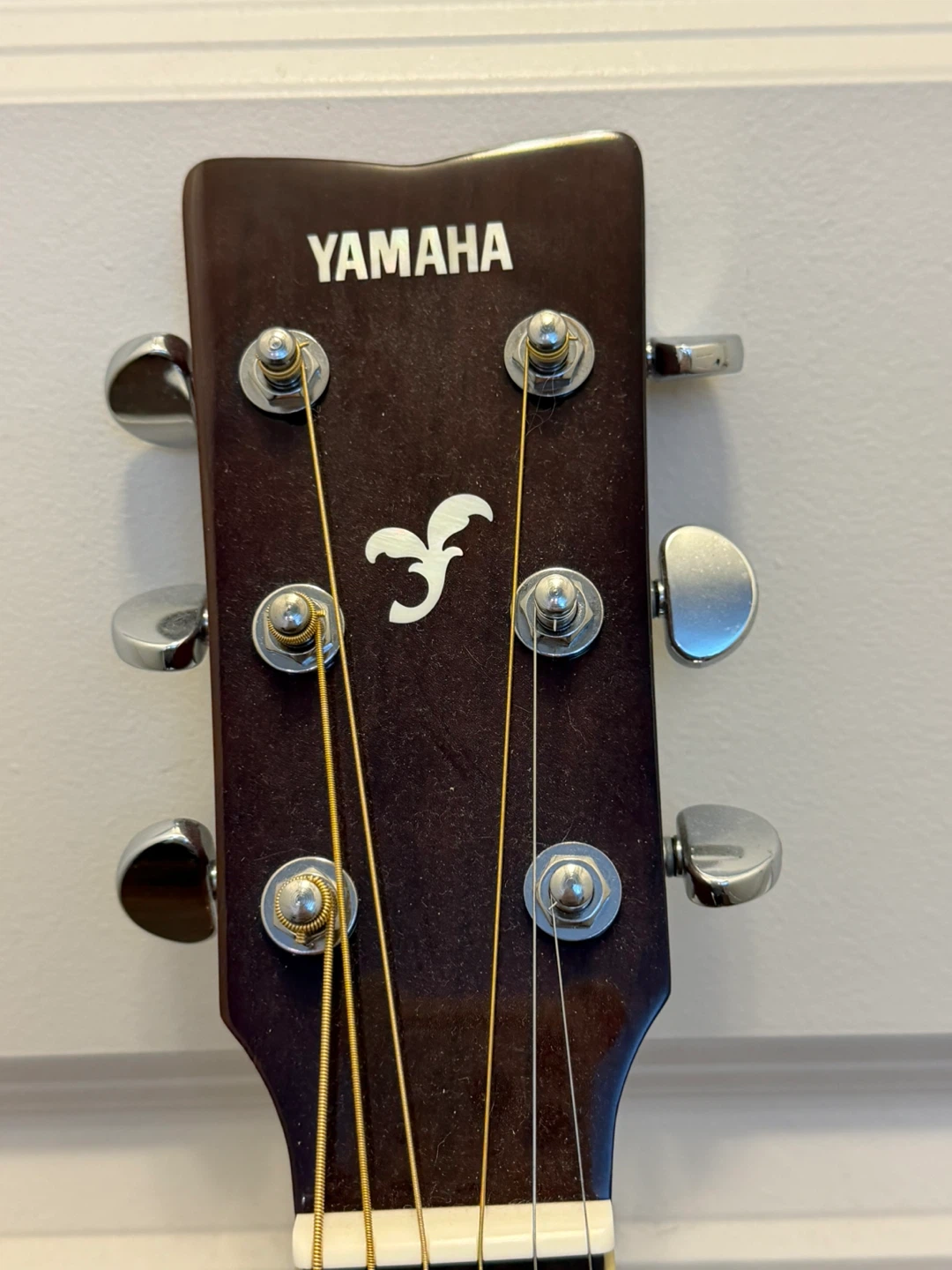 Yamaha FS820 Acoustic Guitar - photo 4
