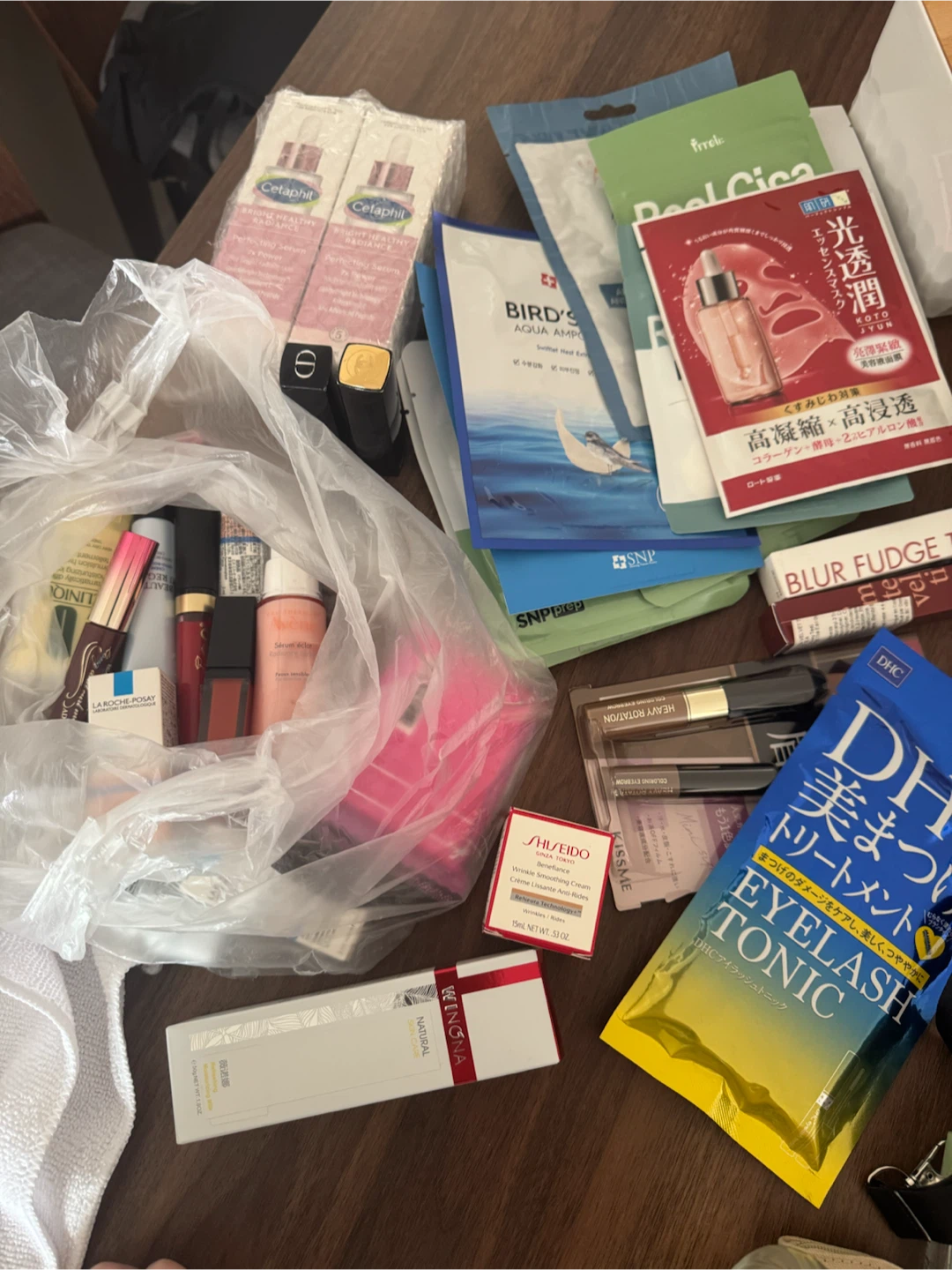 Assorted Skincare and Cosmetics Bundle (expired)