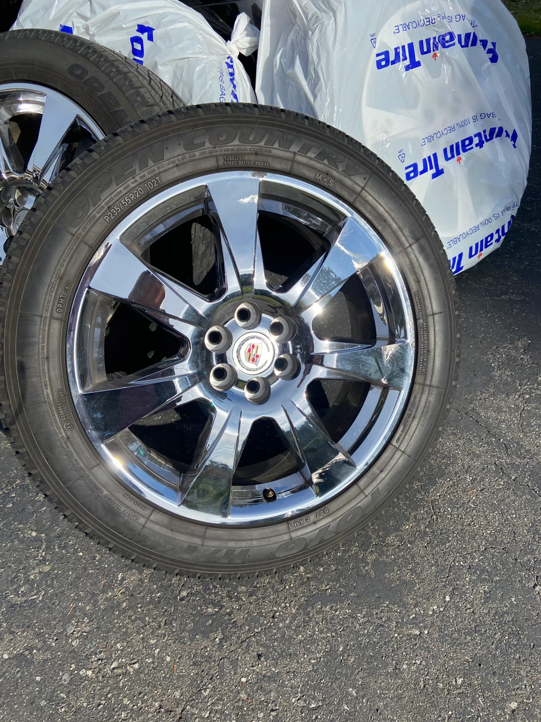 Cadillac 20-inch Chrome Rims and Toyo Tires Set - photo 2