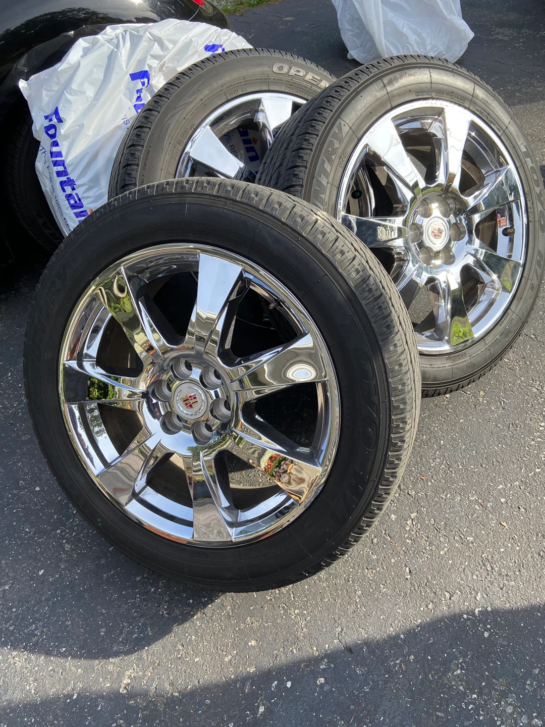 Cadillac 20-inch Chrome Rims and Toyo Tires Set - photo 4