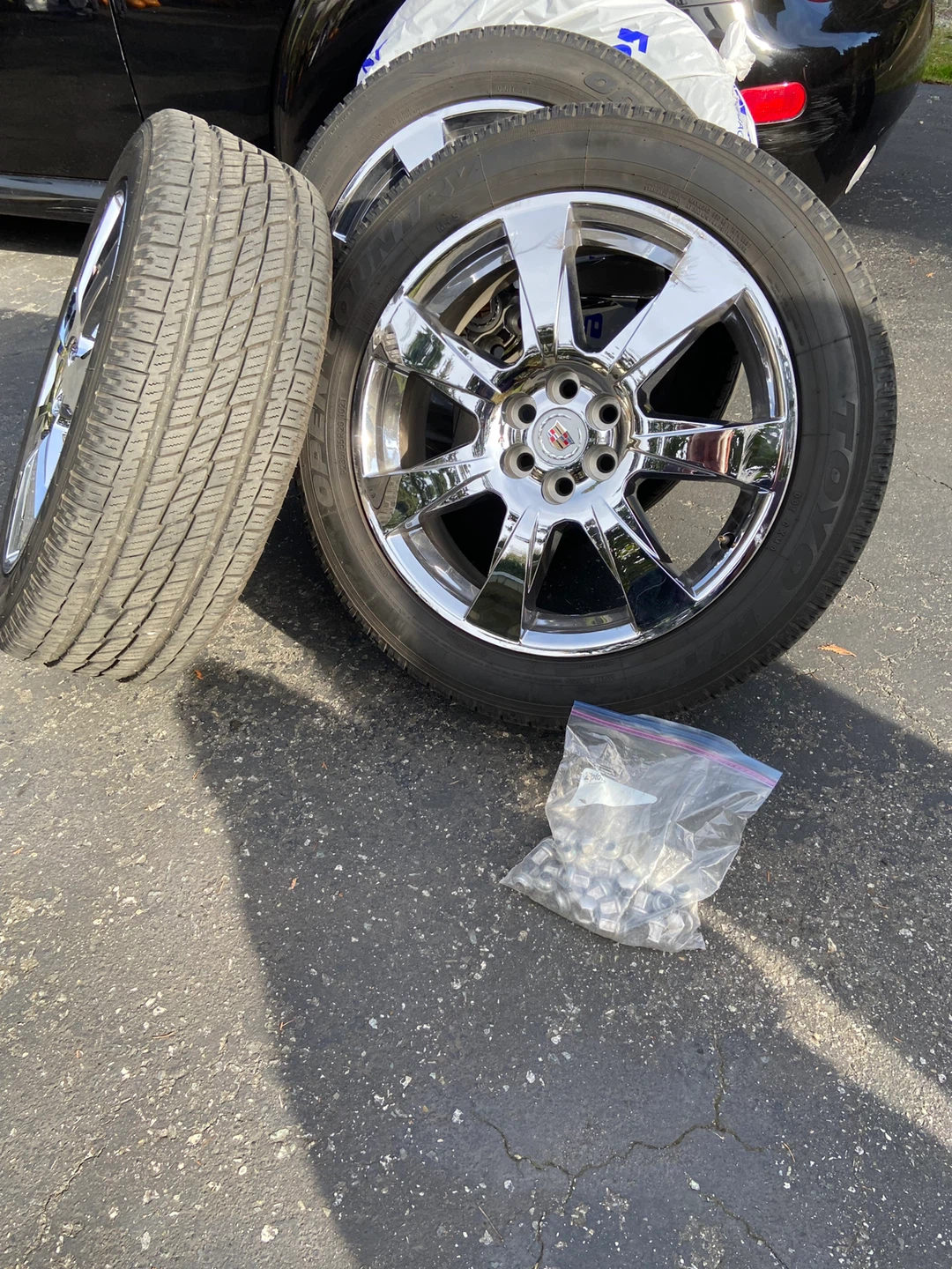 Cadillac 20-inch Chrome Rims and Toyo Tires Set - photo 5
