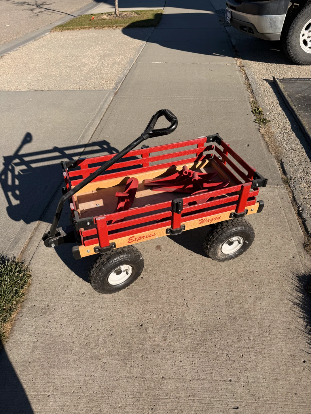 Express Wooden Wagon with Removable Sides