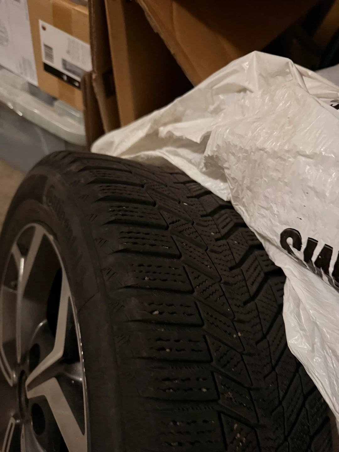 4 winter tires with rims 16/55R/ 205