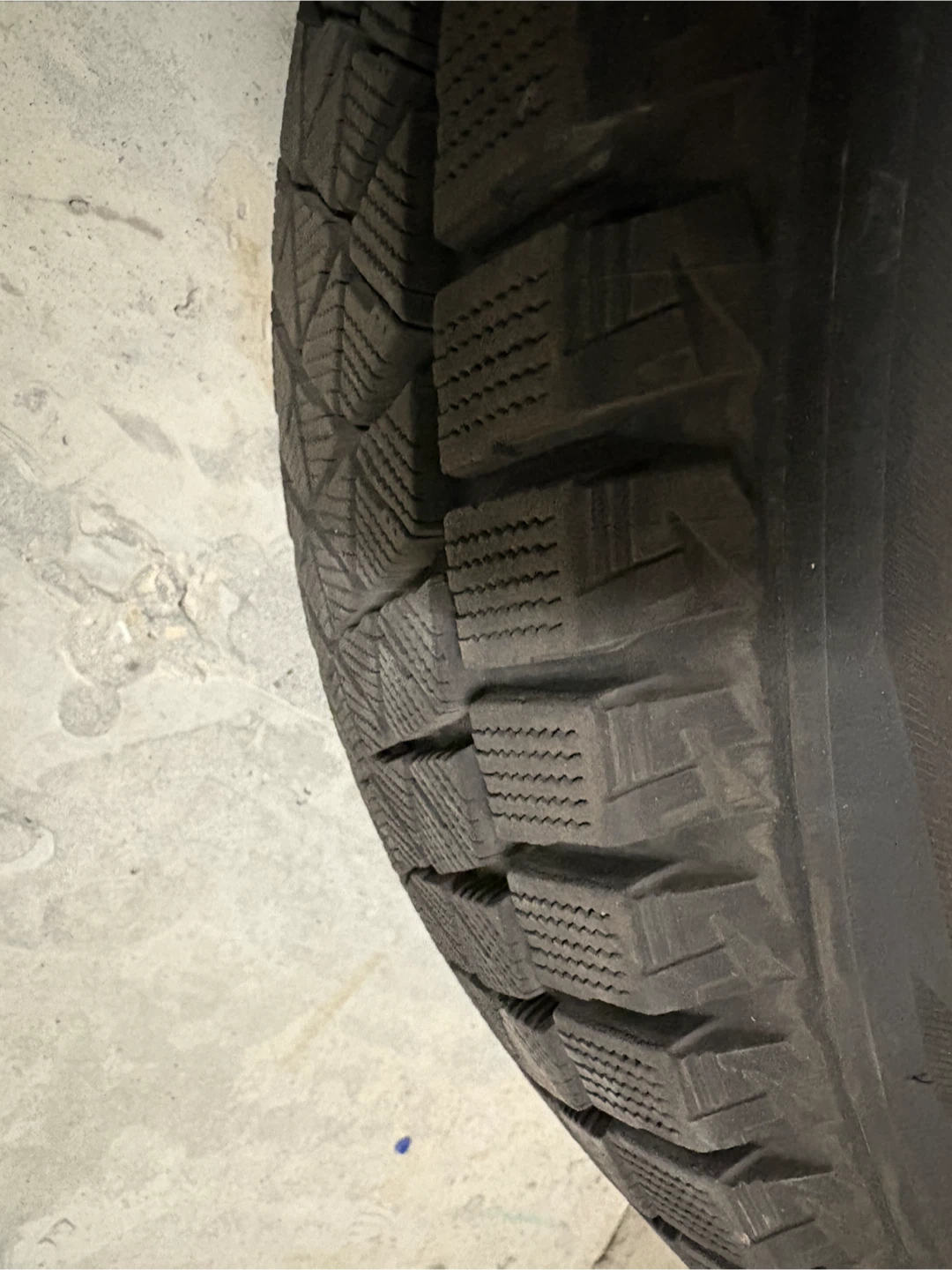 Near New Winter Tyres - photo 4