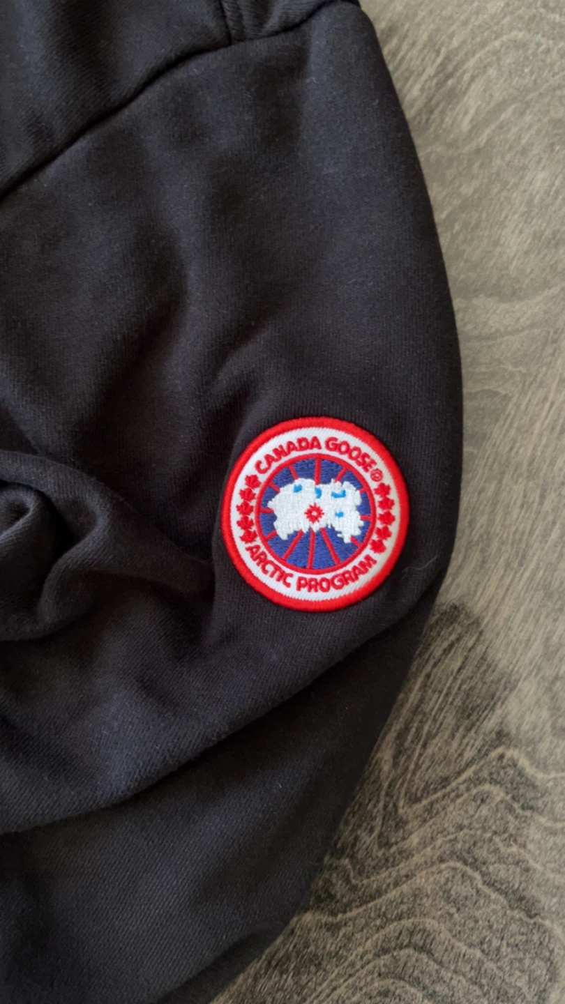 Authentic Canada goose hoodie - photo 2