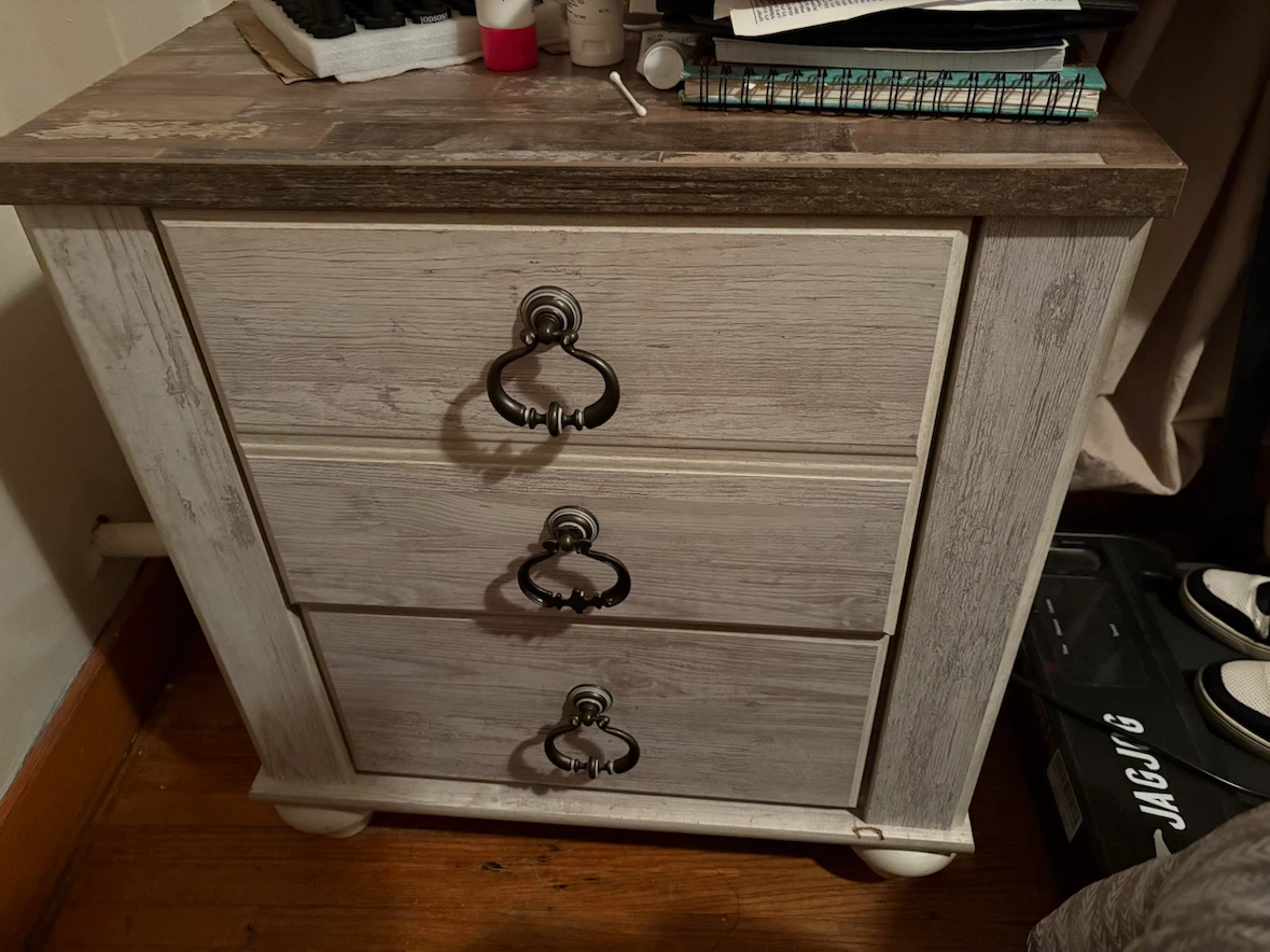 Rustic White Dresser and Matching Nightstand Set - photo 2