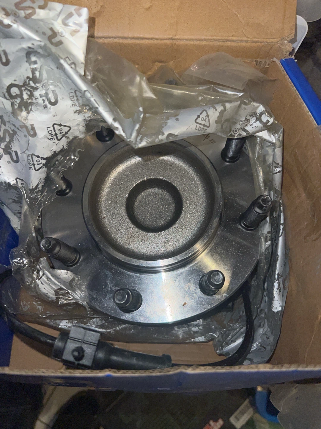 GSP 106086 Wheel Hub Assembly - photo 4
