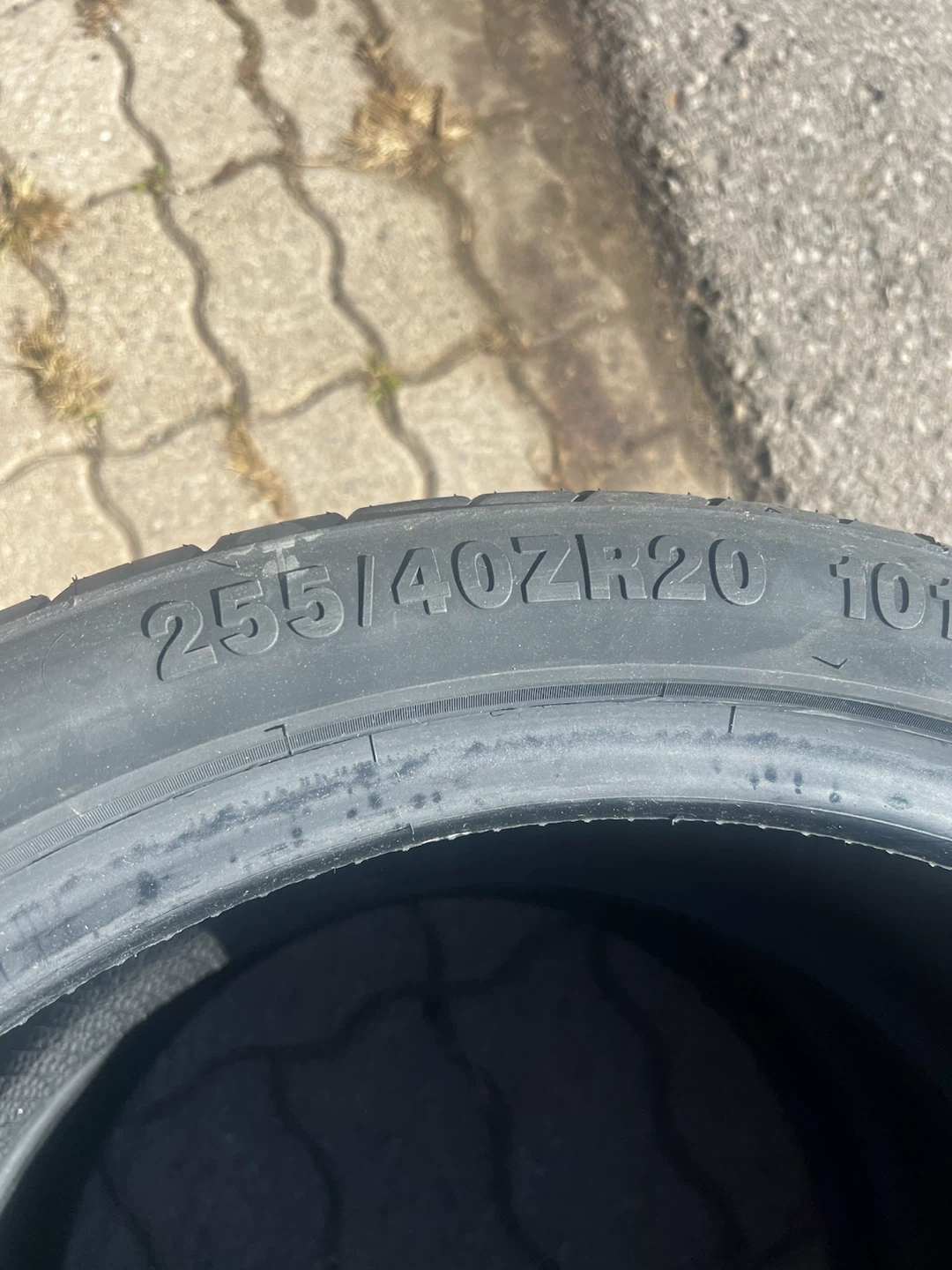 255/40R20 tires - photo 2