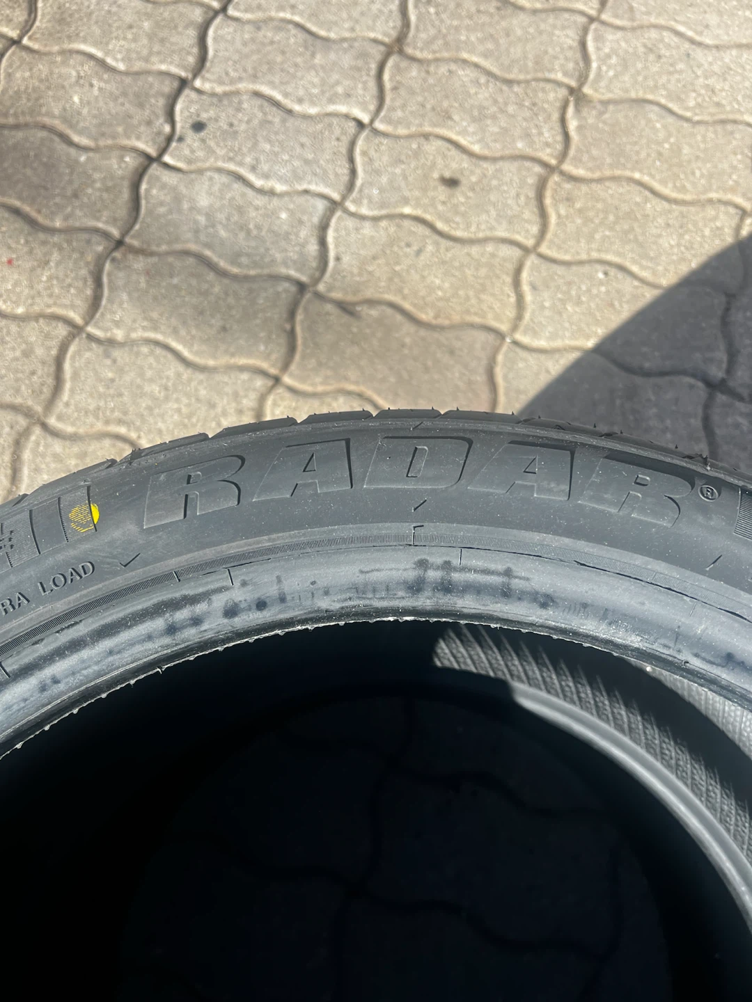 255/40R20 tires - photo 3