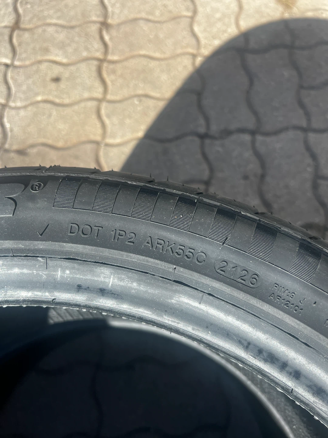 255/40R20 tires - photo 5