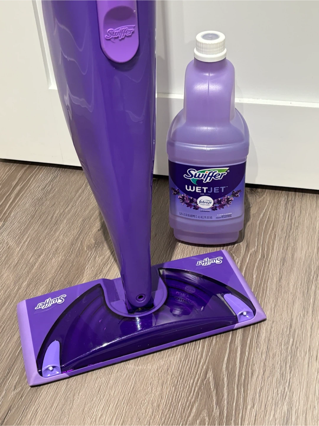 Swiffer WetJet Mop with full Lavender Refill - photo 2