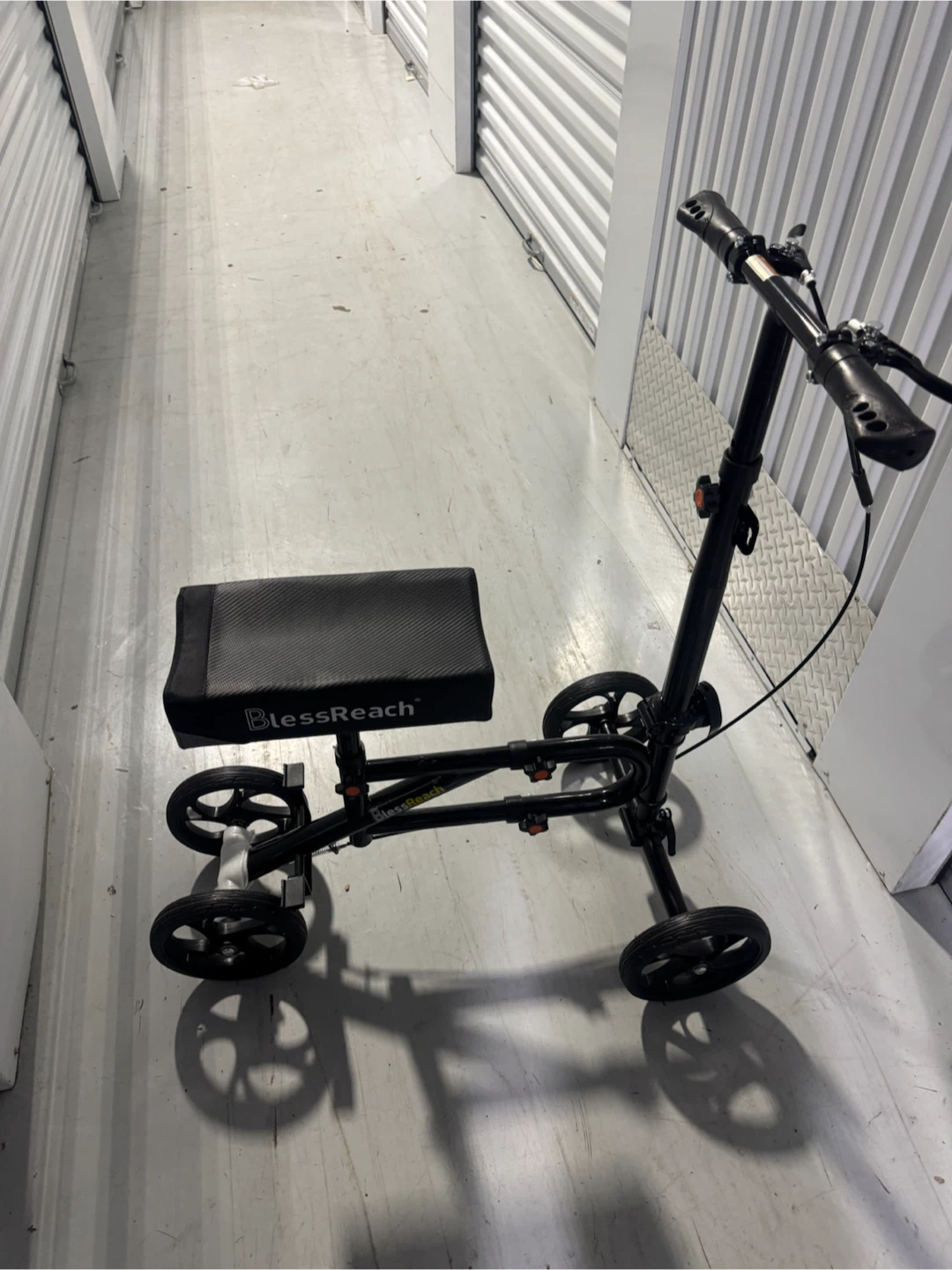 BlessReach Knee Scooter - photo 2