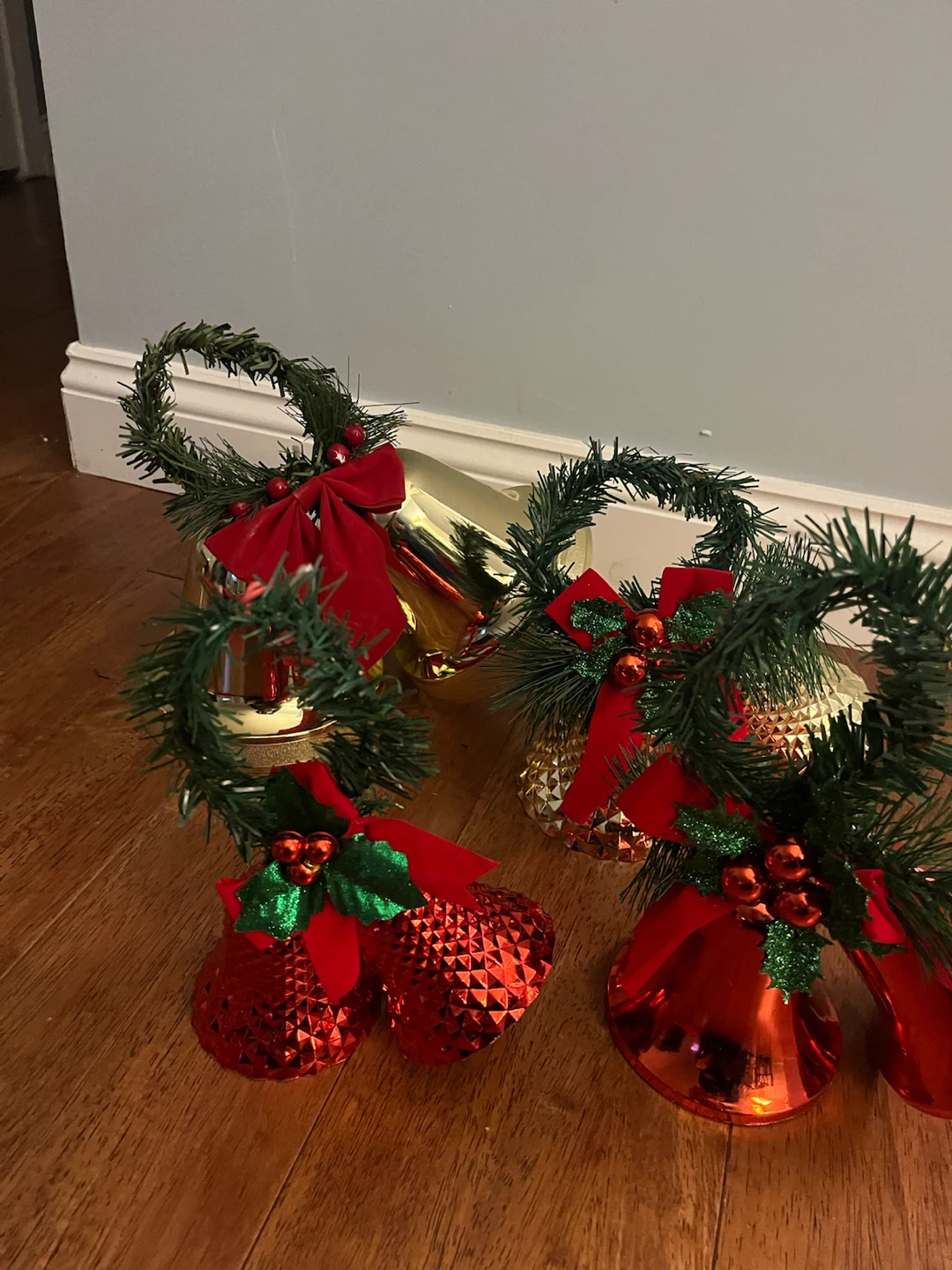Set of 4 Decorative Christmas Bells