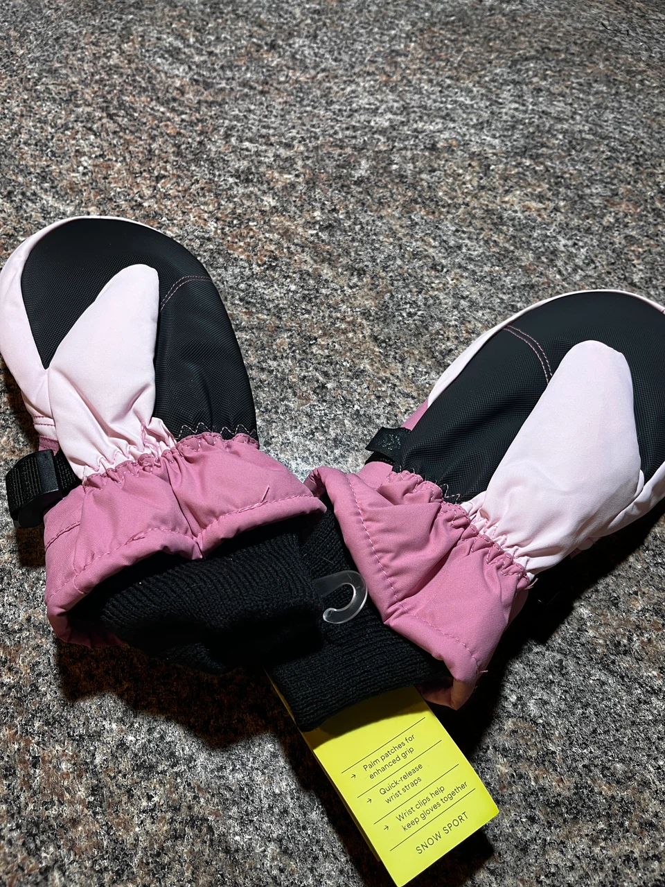 All in Motion Girls mittens size 14-16 - photo 2