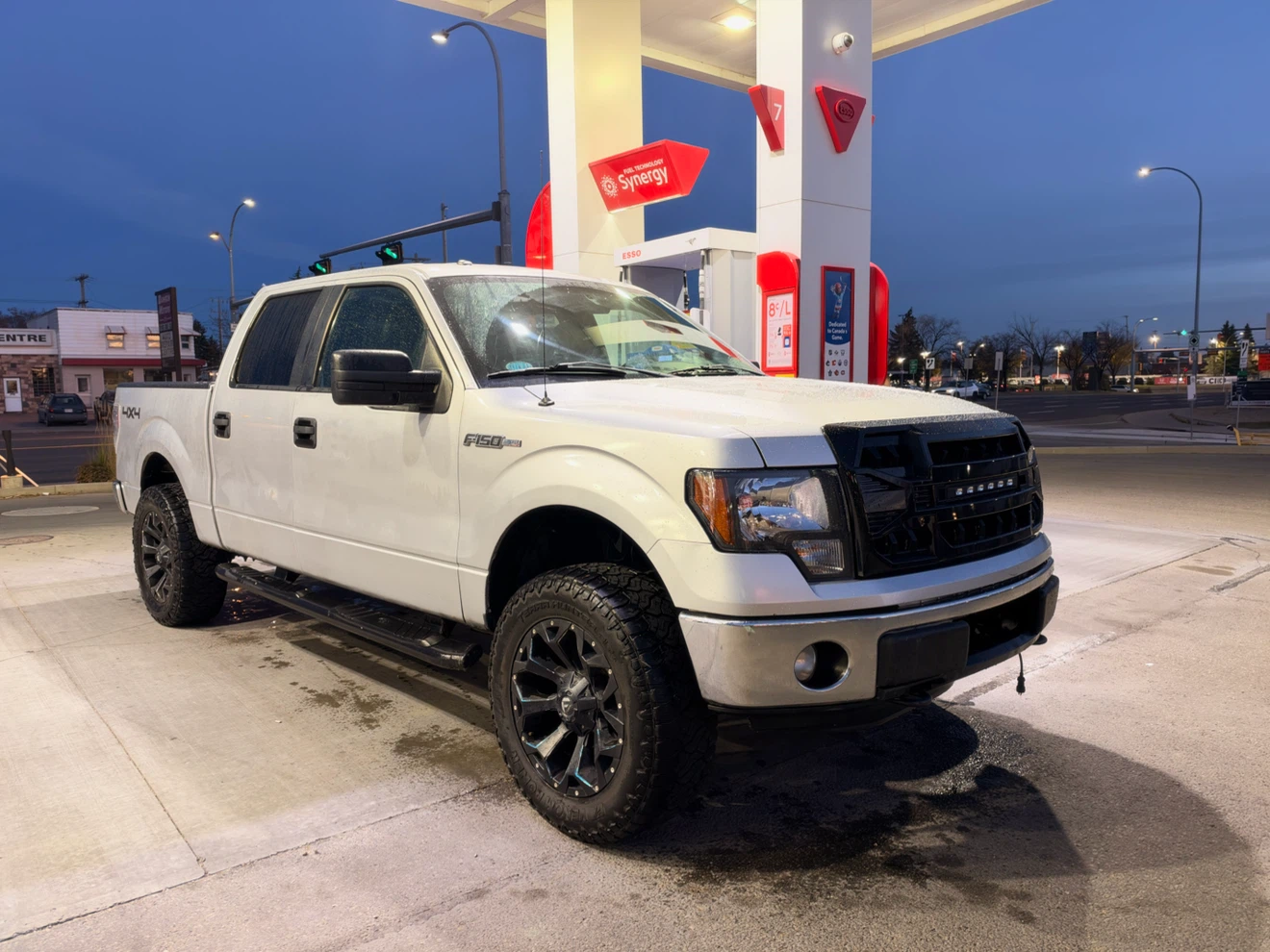Ford F-150 4x4 Truck with 86000km on it - photo 2