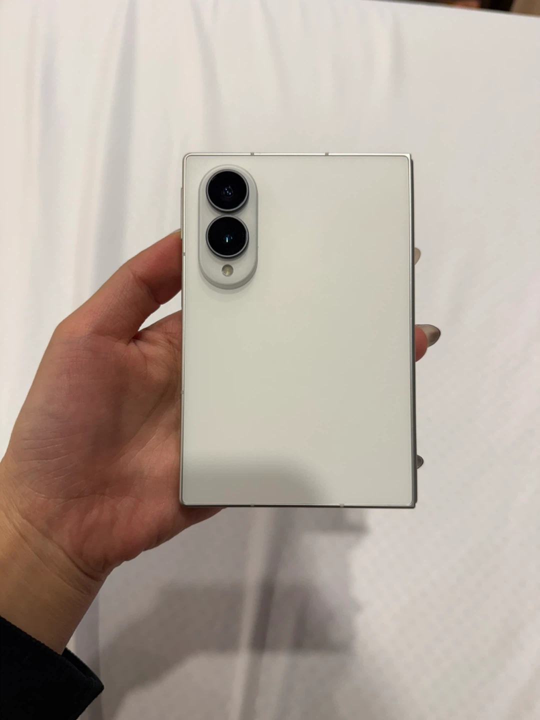 Samsung Galaxy Z Fold8 + Samsung care plus 2 year!! - photo 2