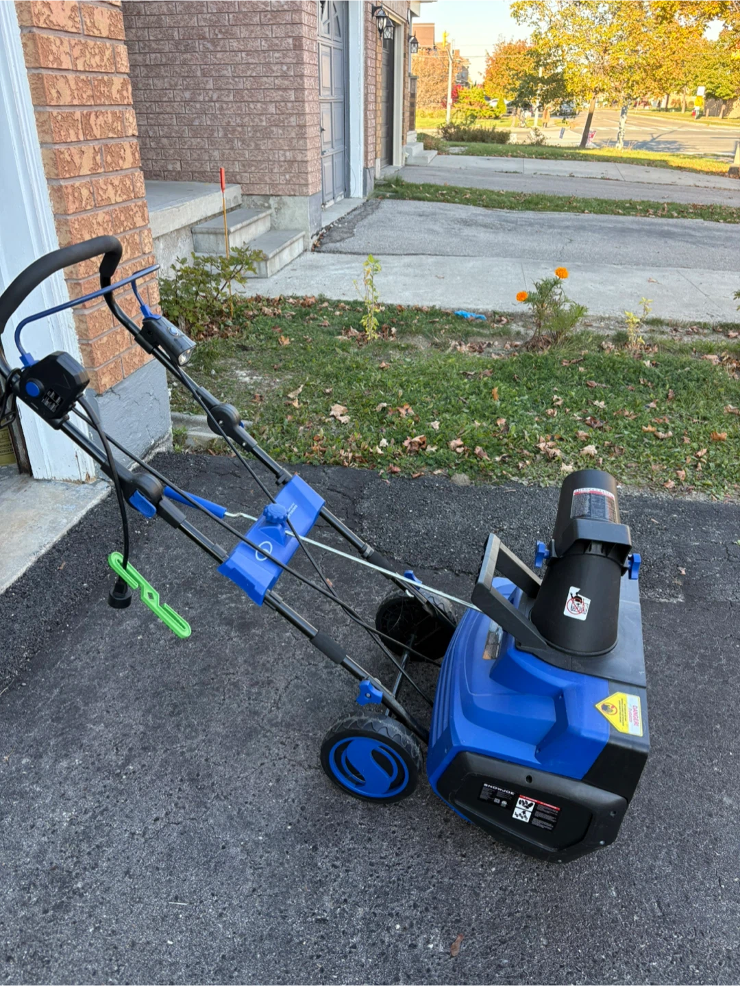 Snow Joe Electric Snow Blower