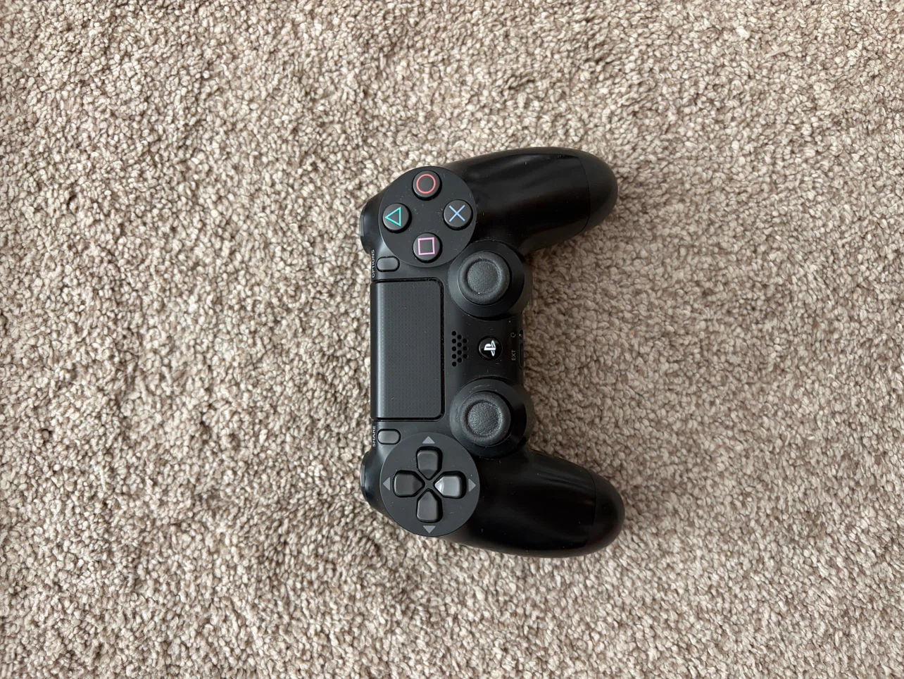 PlayStation 4 with 7 games and controller - photo 3