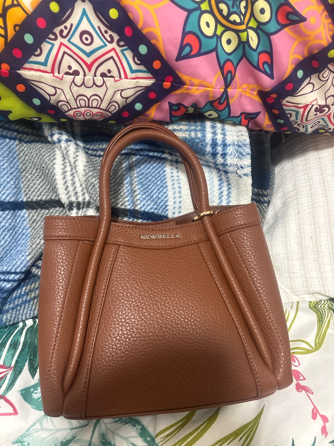 Newbella brown leather-look handbag