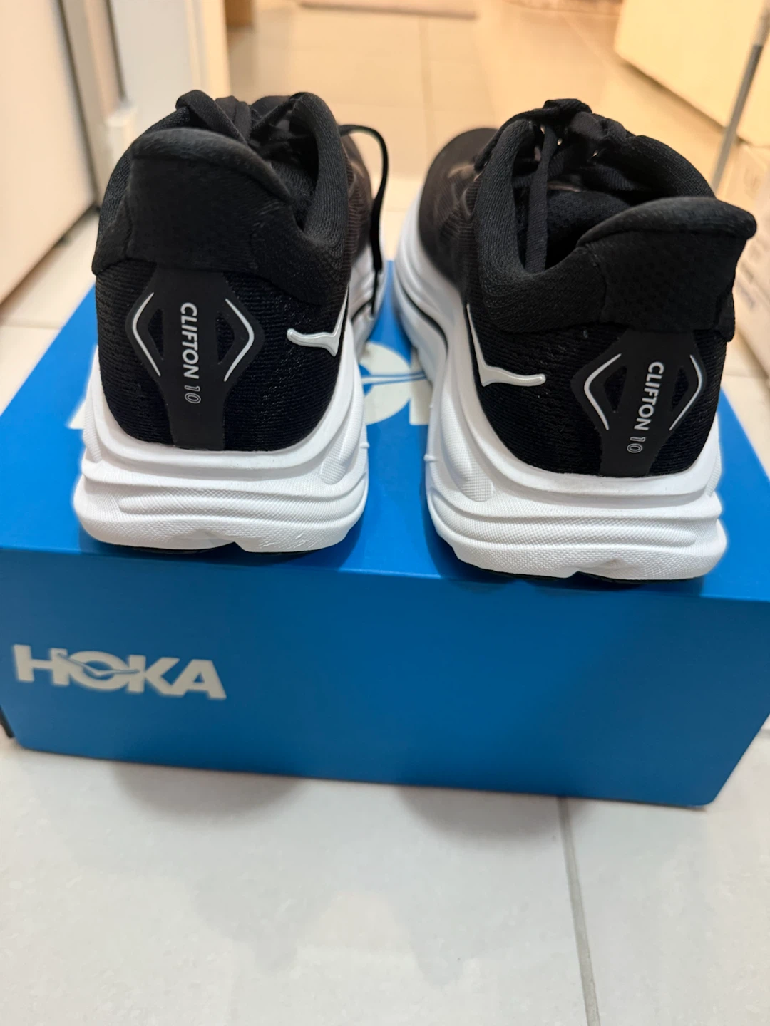 Hoka Clifton 10 Running Shoes