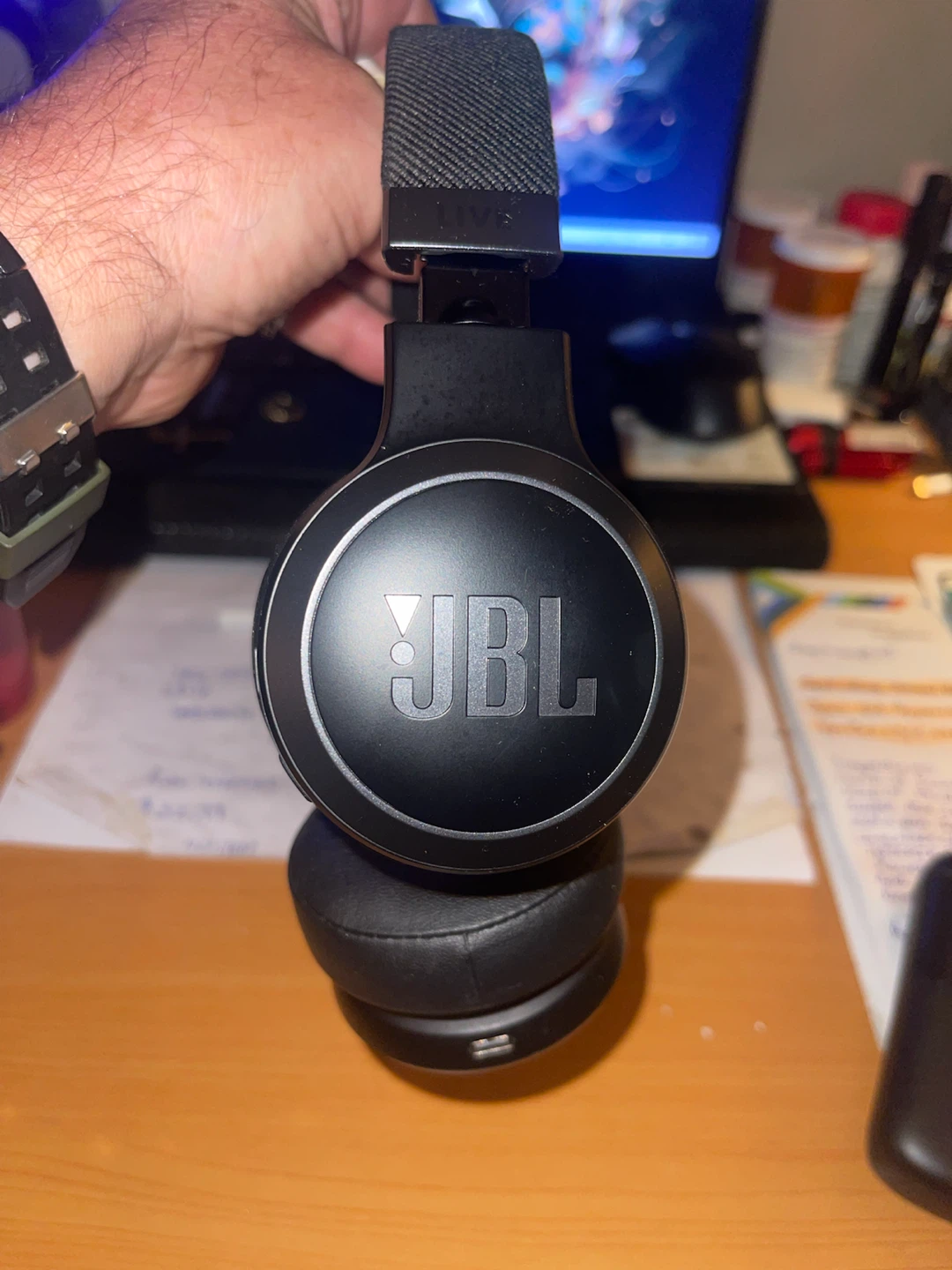 JBL Live Series Wireless Headphones
