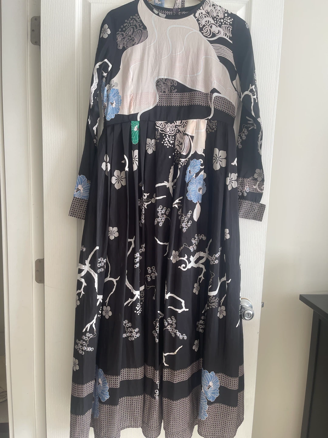 Black Long Sleeve Floral Print Dress