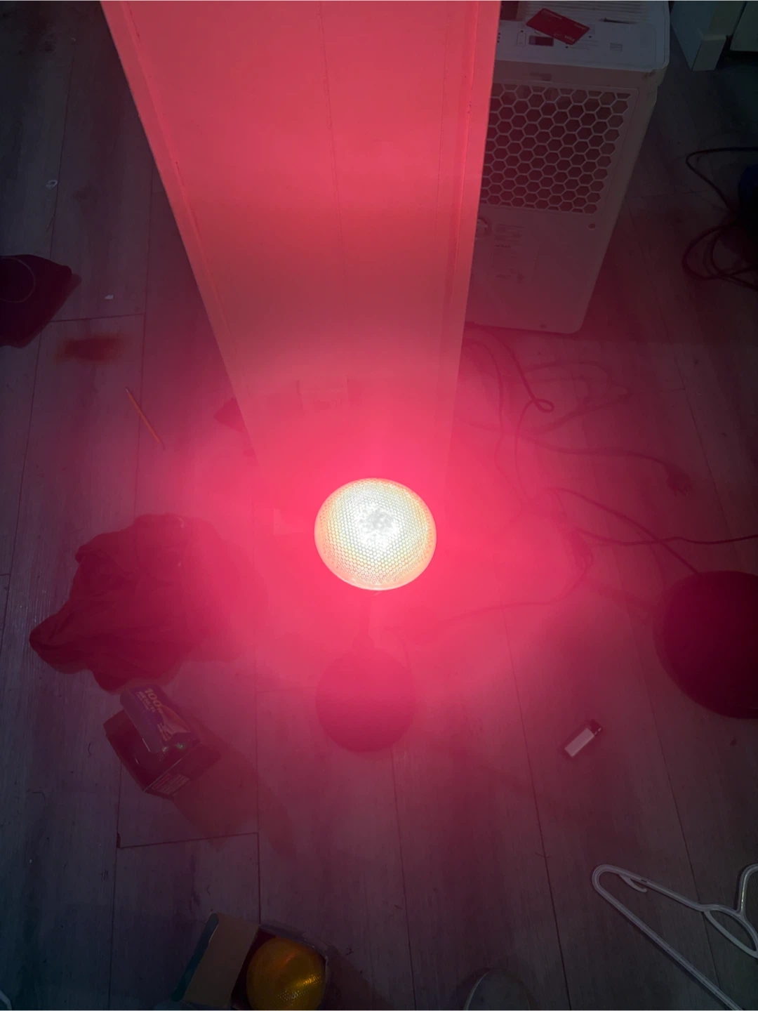 Floor lamp with additional coloured bulbs - photo 4