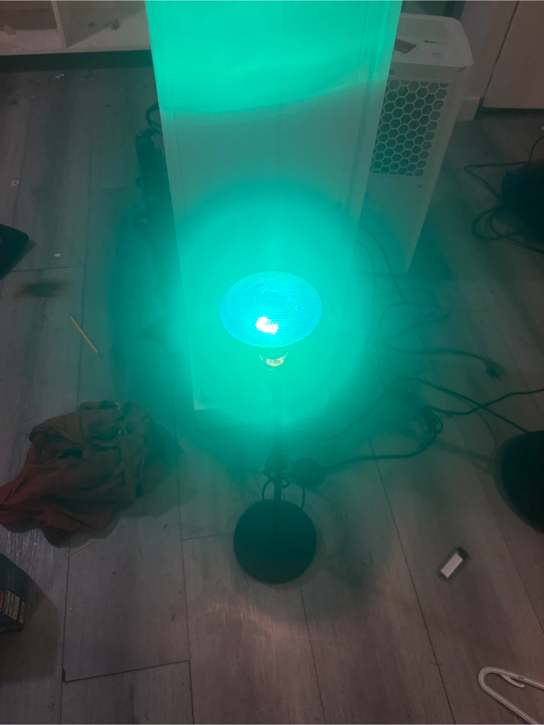 Floor lamp with additional coloured bulbs - photo 5