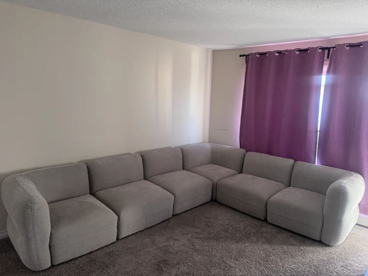 Couch for Sale – New Condition