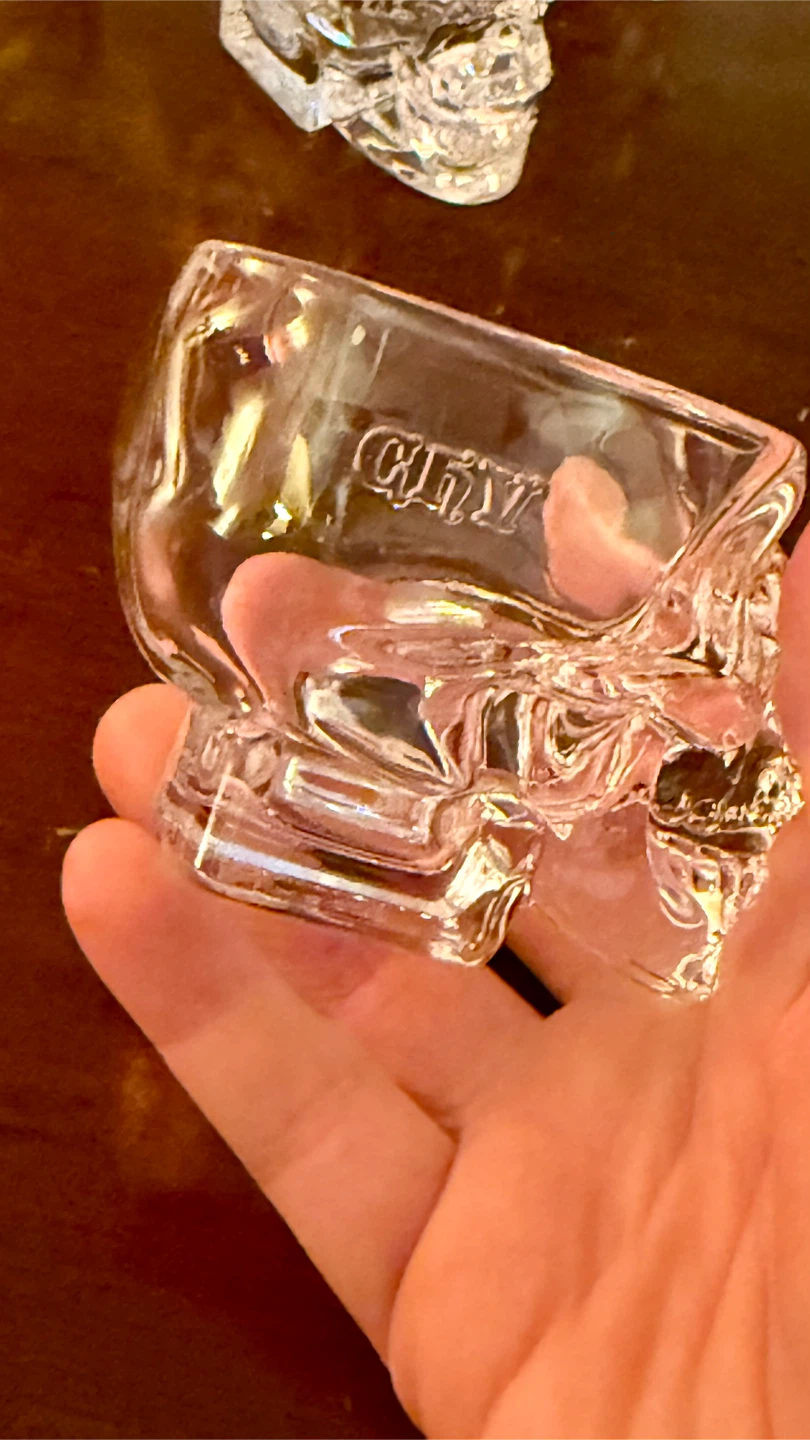 Crystal Skull Decanter (Empty) 3 Measured Shot Glasses Set Of 4 - photo 4
