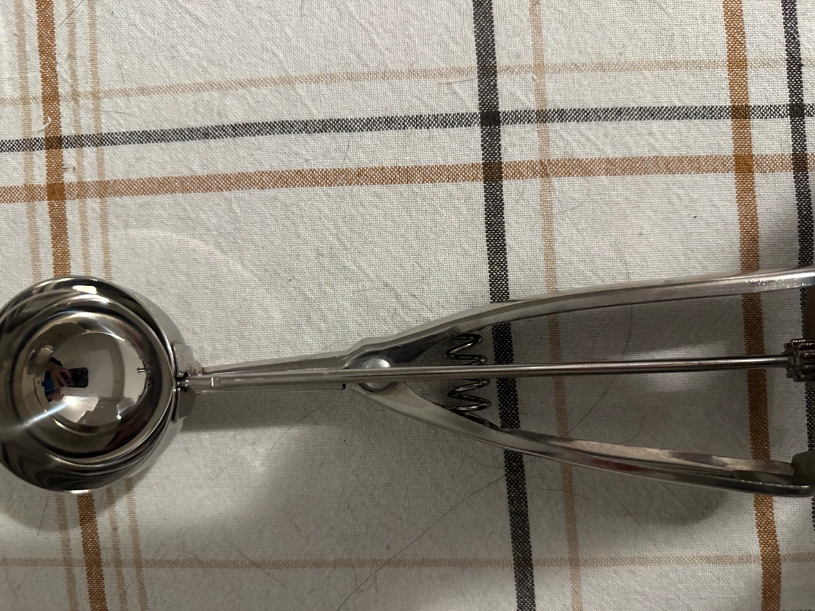 Stainless Steel Ice Cream Scoop - photo 2