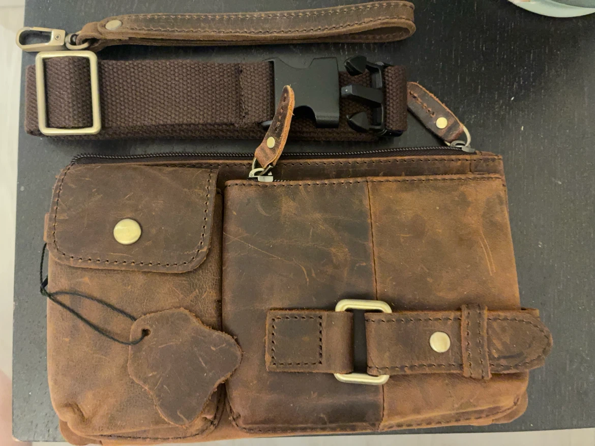 Genuine leather messenger/sling bag - photo 2