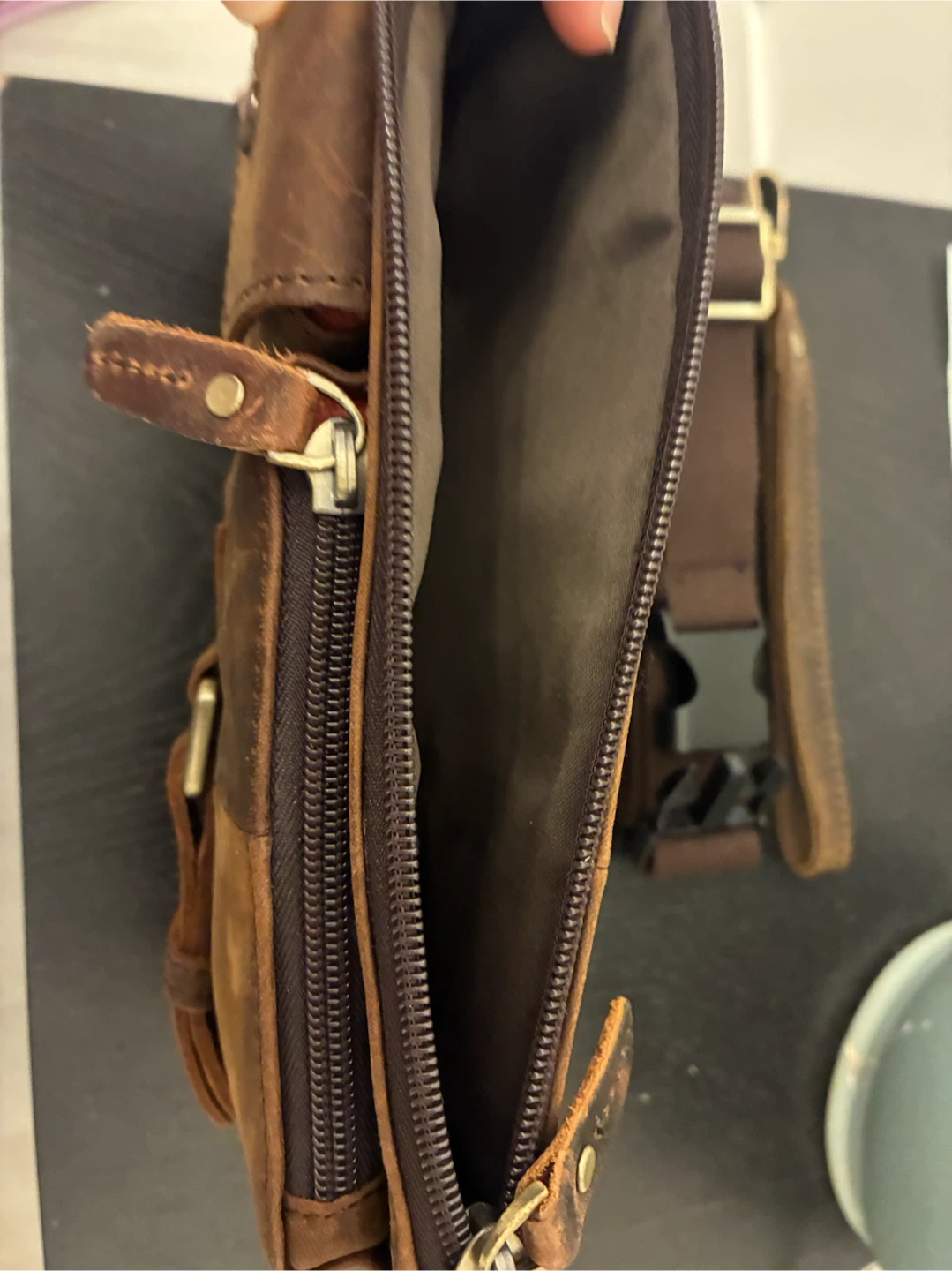 Genuine leather messenger/sling bag - photo 4
